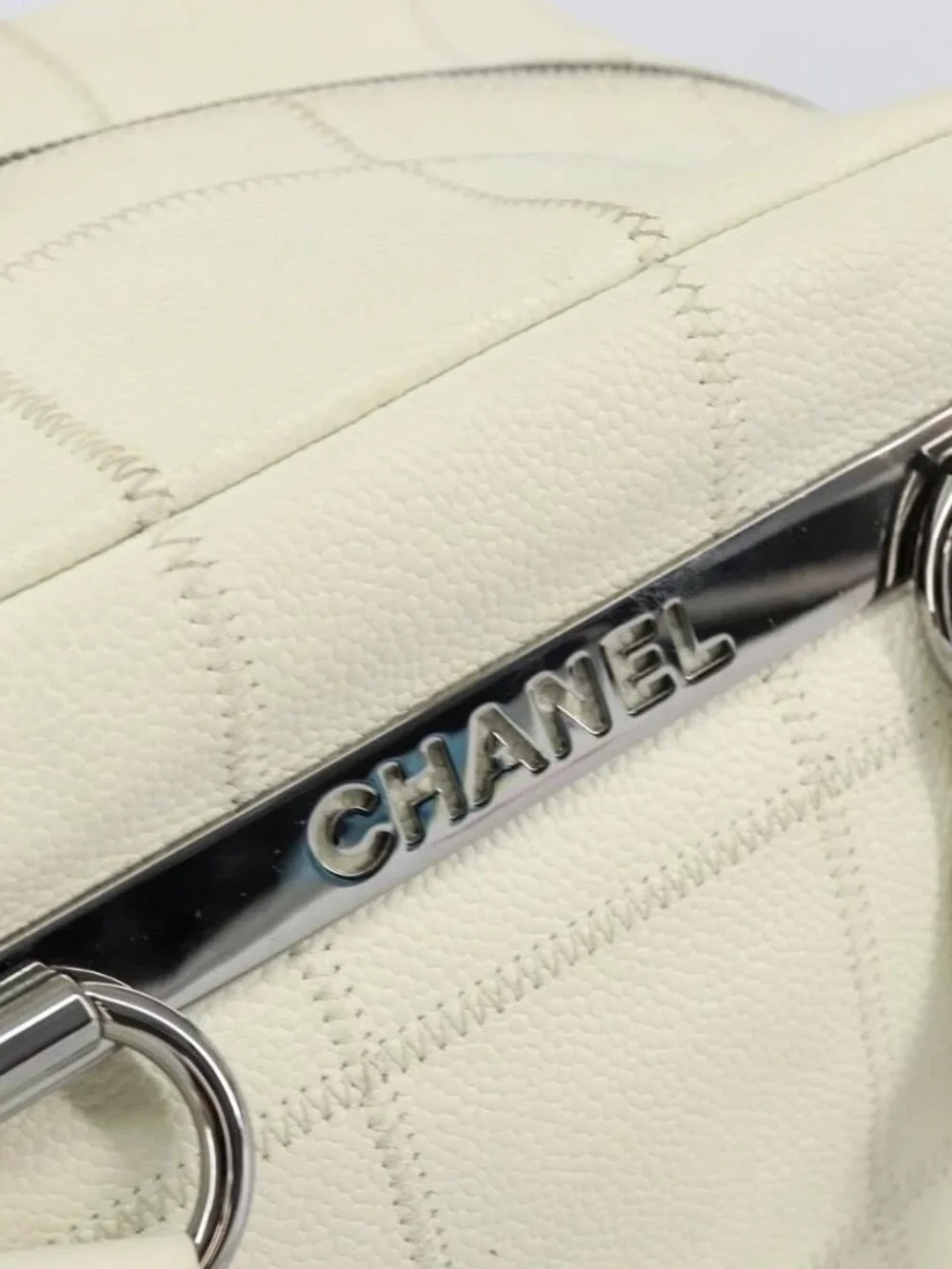 CHANEL Choco Bar Shoulder Bag Grained Calf Skin White Silver CC Auth bs30605